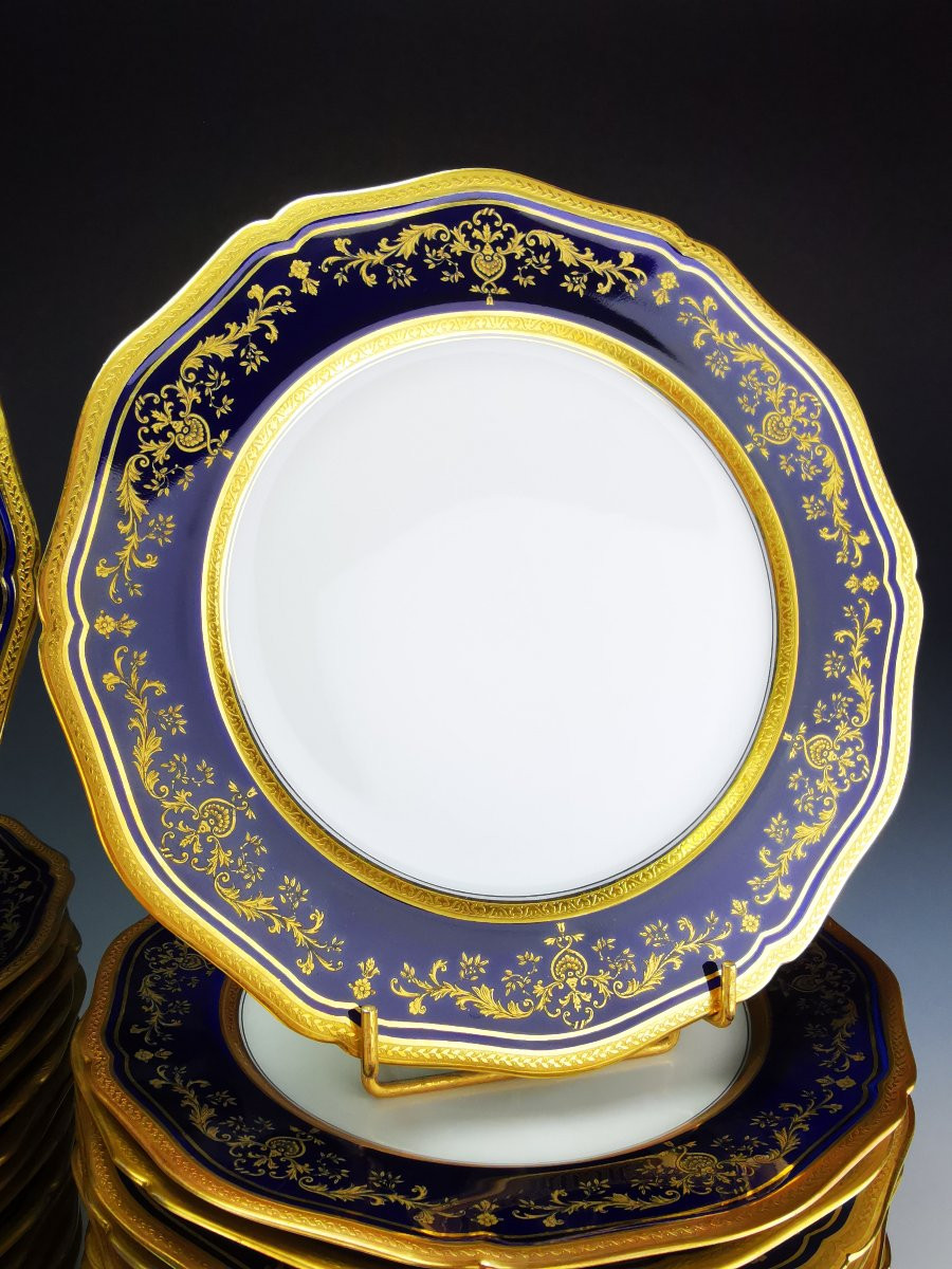 RAYNAUD - Limoges "Grand Siècle" - 1 Assiette de Table ∅ 24,5cm - Bleu de four-photo-4