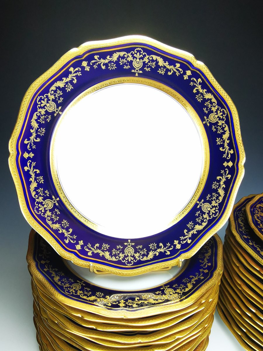 RAYNAUD - Limoges "Grand Siècle" - 1 Assiette de Table ∅ 24,5cm - Bleu de four-photo-2