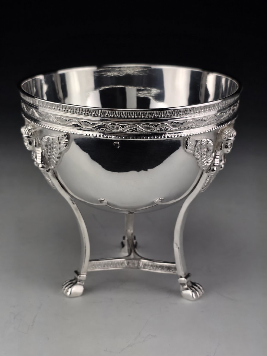 PUIFORCAT - Coupe tripode aux sphinges – Argent Minerve-photo-6