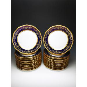 RAYNAUD - Limoges "Grand Siècle" - 1 Assiette de Table ∅ 24,5cm - Bleu de four