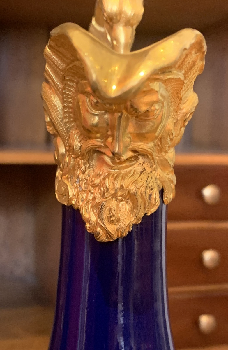 Paire d’aiguieres , porcelaine et bronze doré -photo-2
