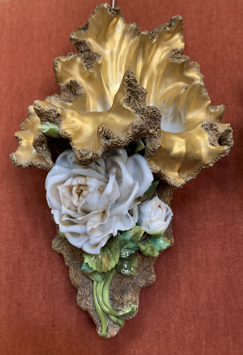Paire de bouquetières en porcelaine -photo-1