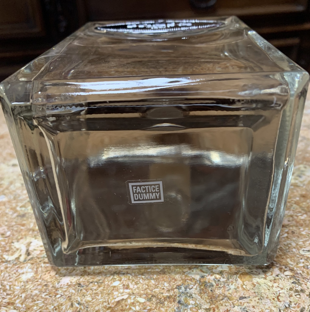 Grand flacon Prada, factice de parfumerie -photo-4