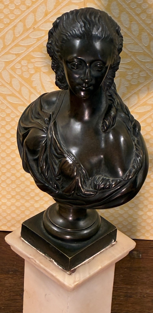 Buste Comtesse du Barry par Pajou-photo-3