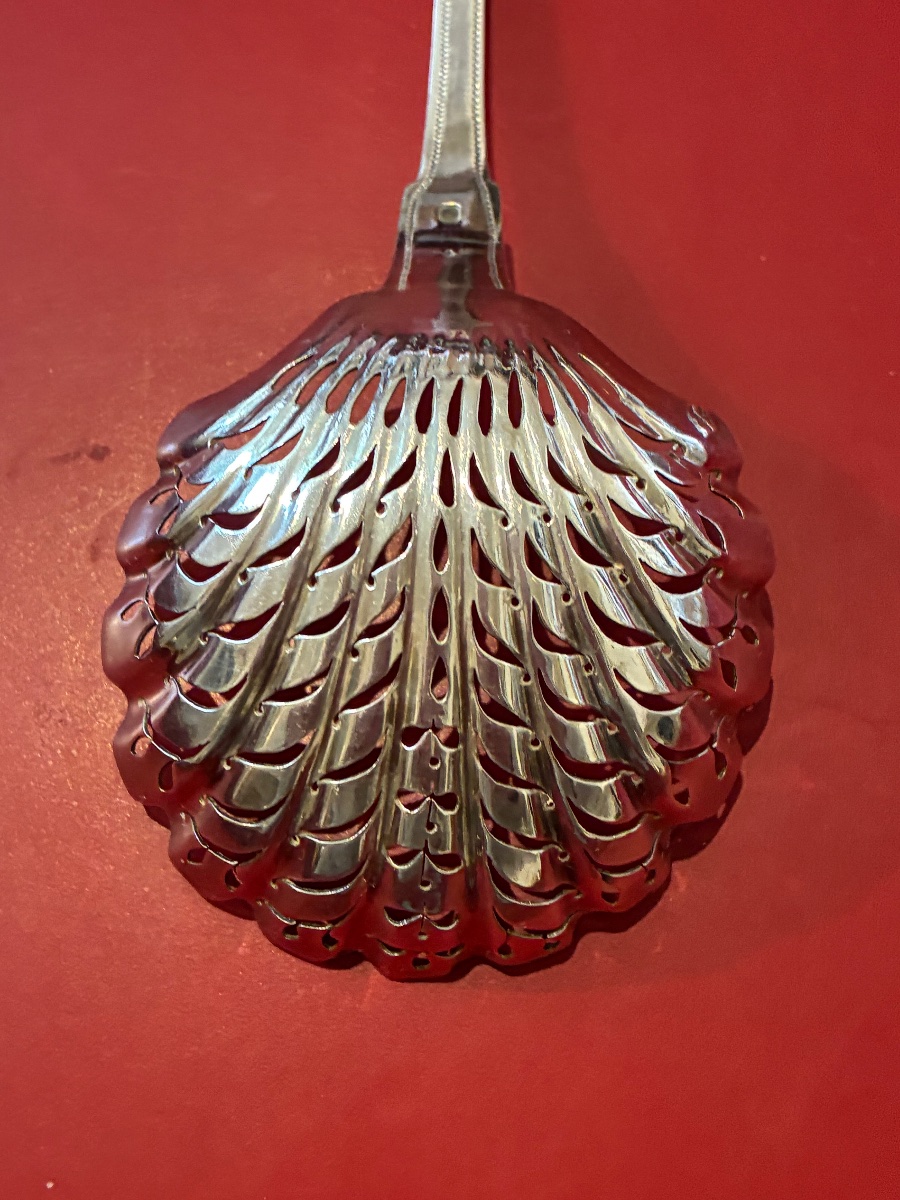 Solid Silver Shaker 