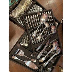 Grande ménagère Cluny de Christofle (127pieces)