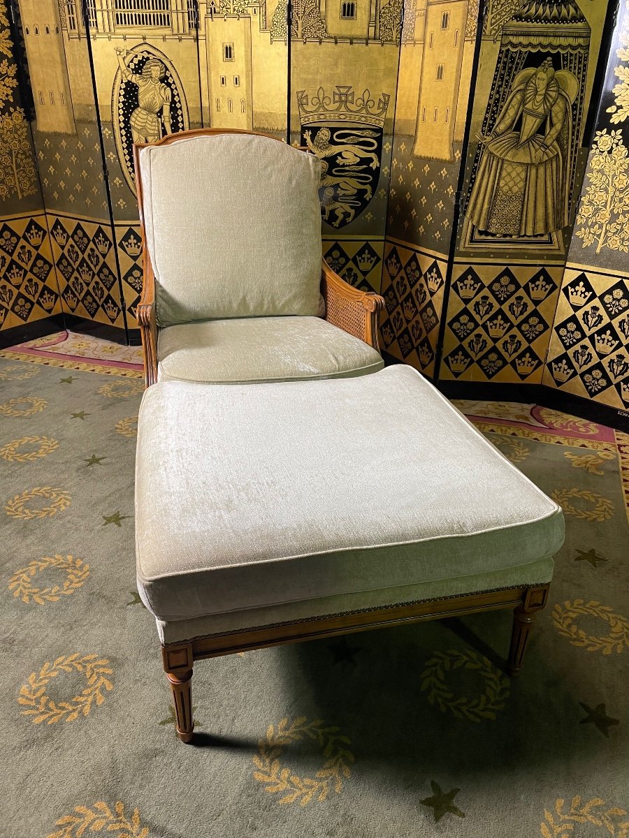 Broken Duchess Louis XVI Style