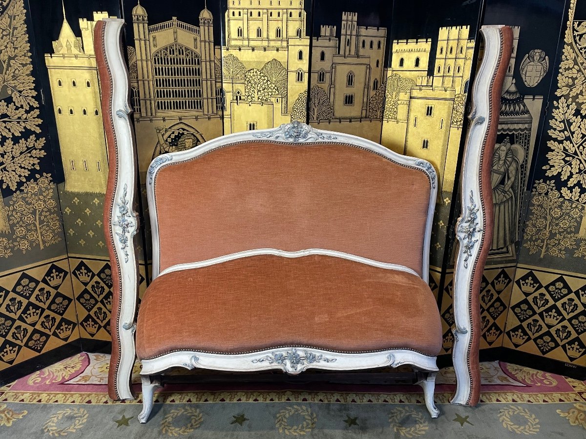 Louis XV Style Trash Bed