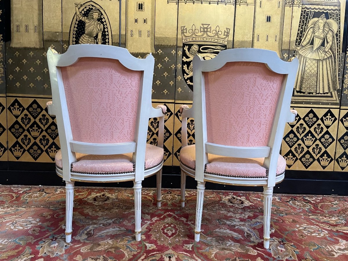 Paire De Fauteuils De Style Louis XVI -photo-2