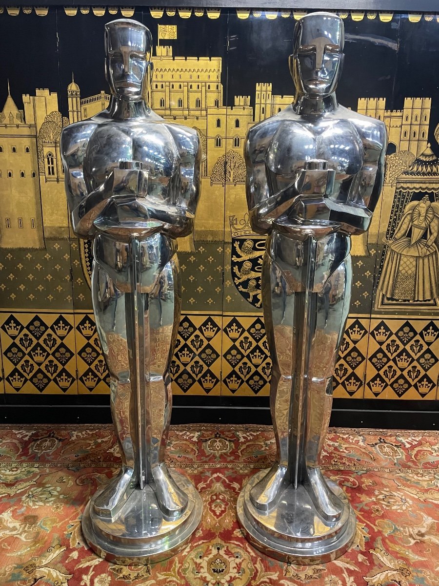 Paire De Statues "OSCAR" En Métal Chromé 