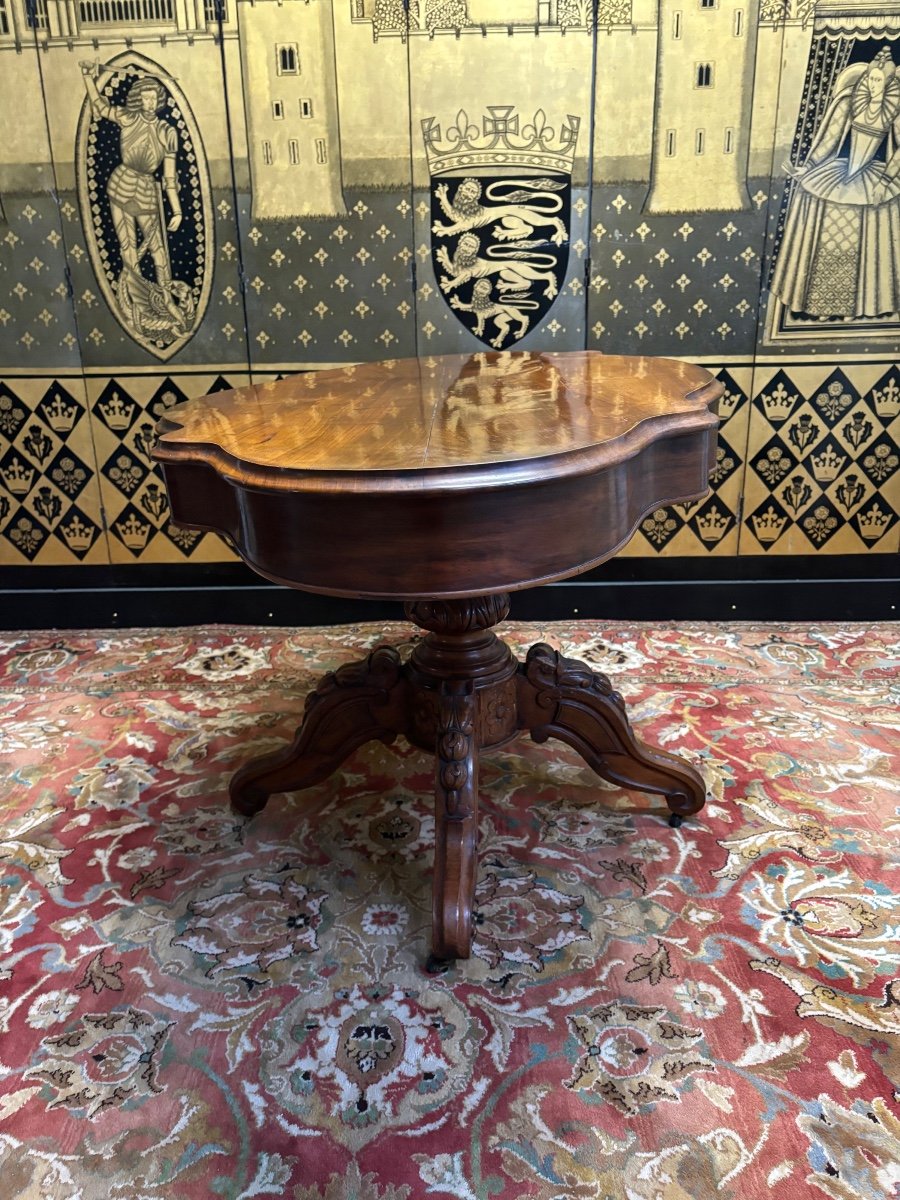 Fiddle Pedestal Table In Walnut -photo-3