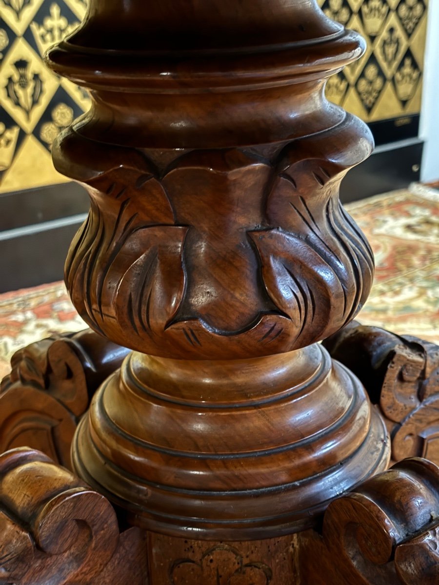 Fiddle Pedestal Table In Walnut -photo-3
