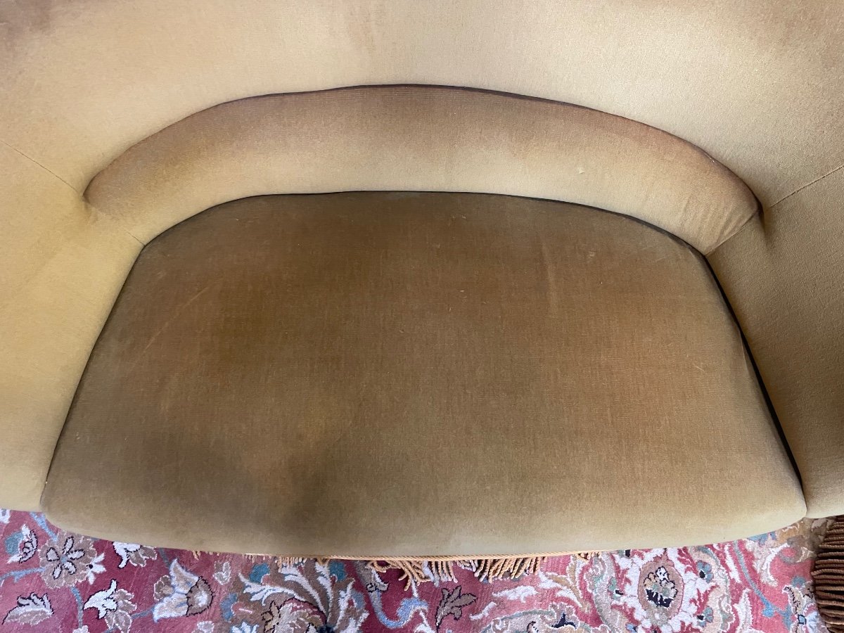 English Sofa And Basket Armchair -photo-1