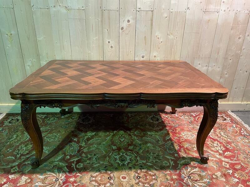 Louis XV Style Italian Table In Carved Oak