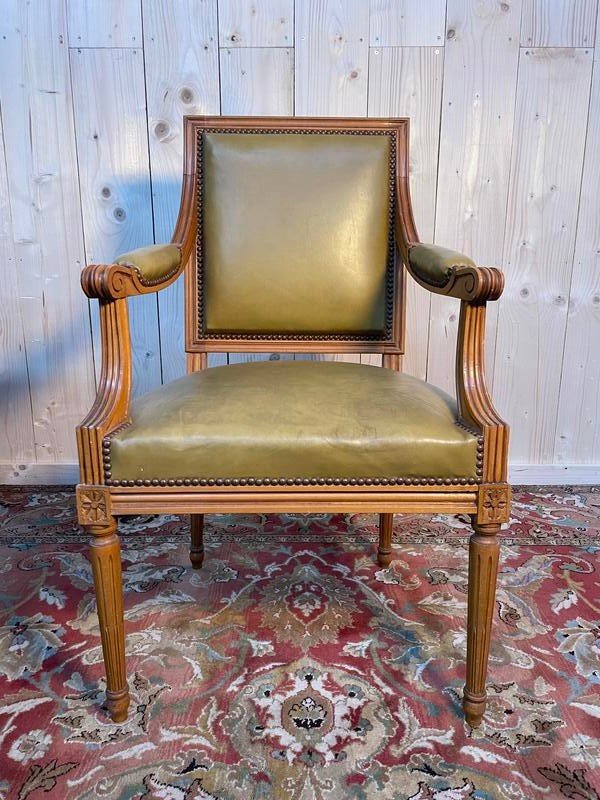 Fauteuil De Bureau De Style Louis XVI En Cuir 