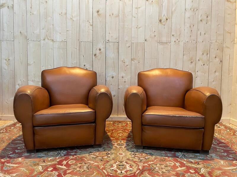 Paire De Fauteuils Club En Cuir Art Déco 