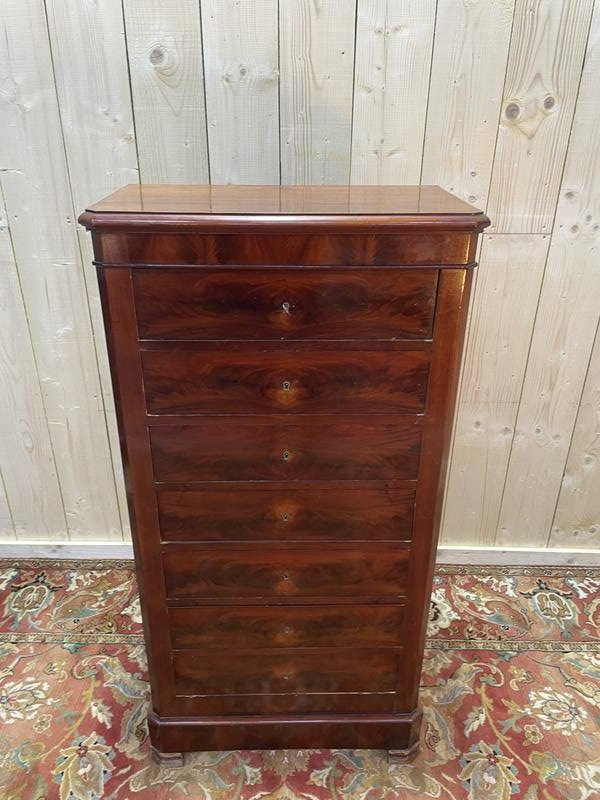 Louis Philippe Period Chest Of Drawers In Mahogany And Mahogany Veneer -photo-4