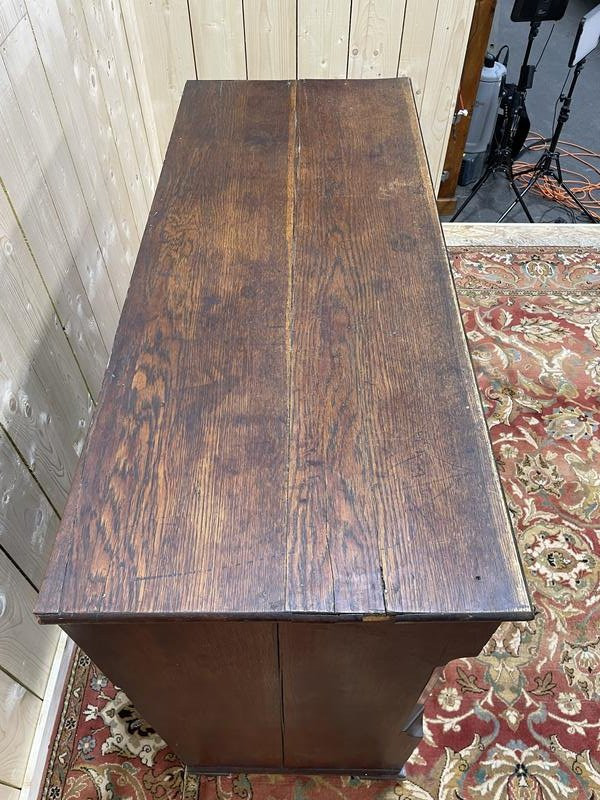 English Style Oak And Walnut Veneer Chest Of Drawers -photo-1