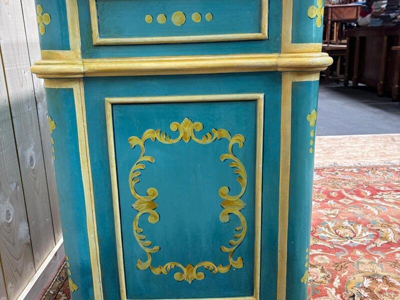 Painted Chest Of Drawers -photo-6