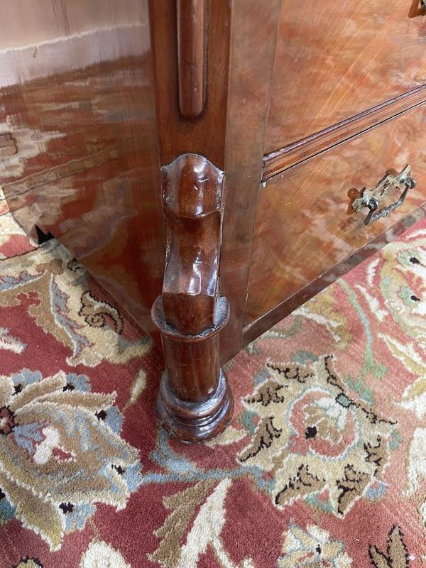 English Mahogany Chest Of Drawers -photo-1