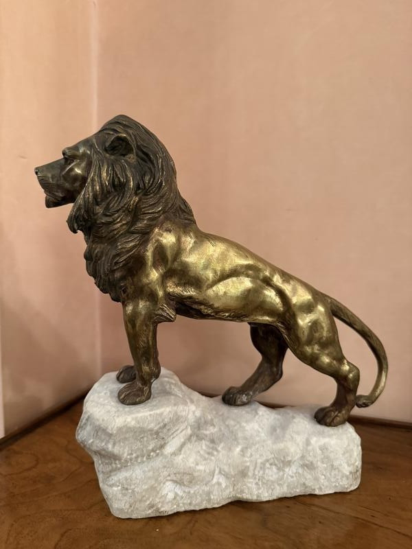 Bronze Lion 