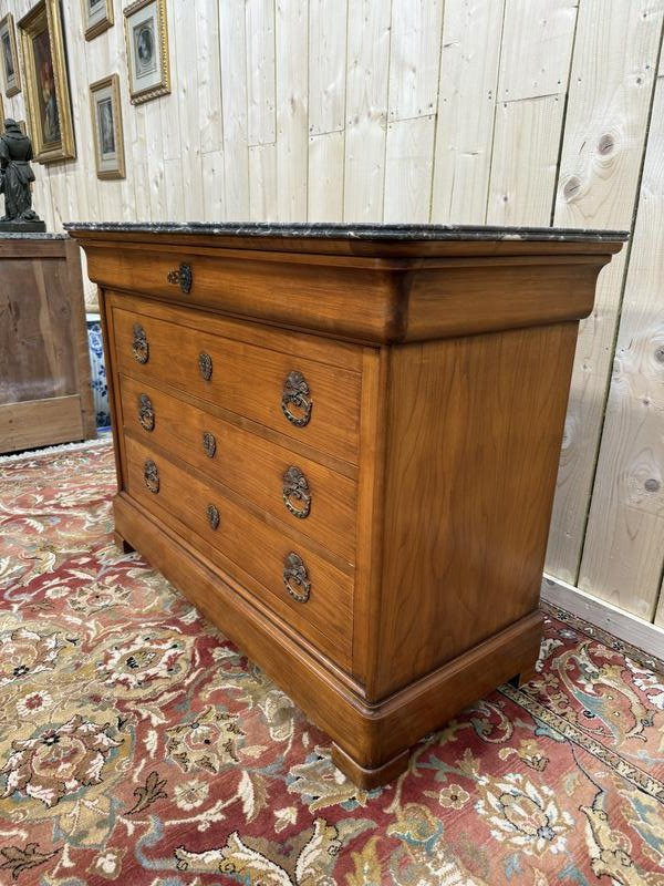 Commode de style Louis Philippe en merisier et marbre gris veiné-photo-1