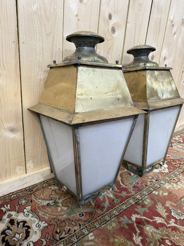 Pair Of Brass Outdoor Lanterns - Floor Lamps -photo-2