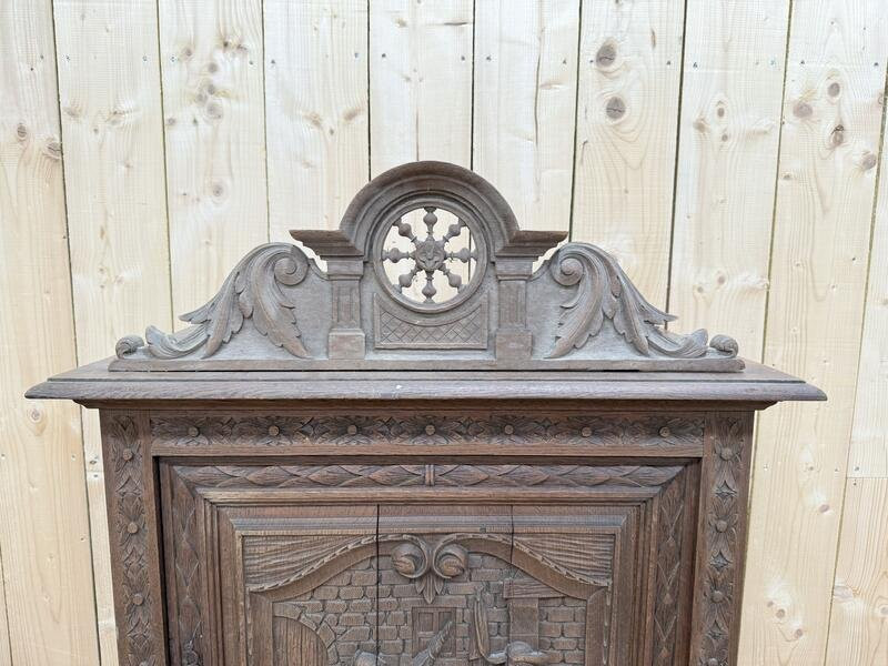 Bonnetiere - Armoire bretonne en chêne massif sculpté -photo-3