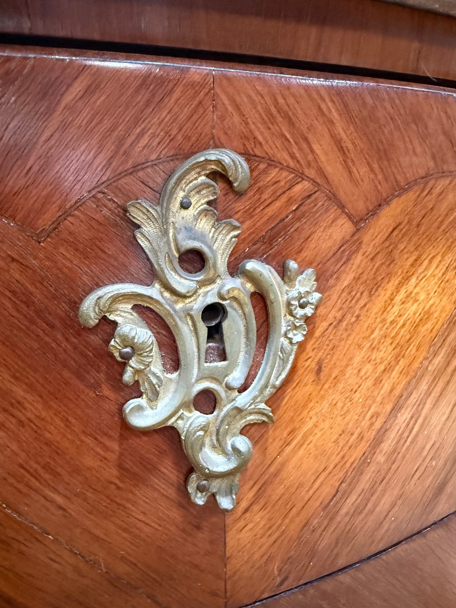 Commode De Style Louis XV En Marqueterie -photo-7