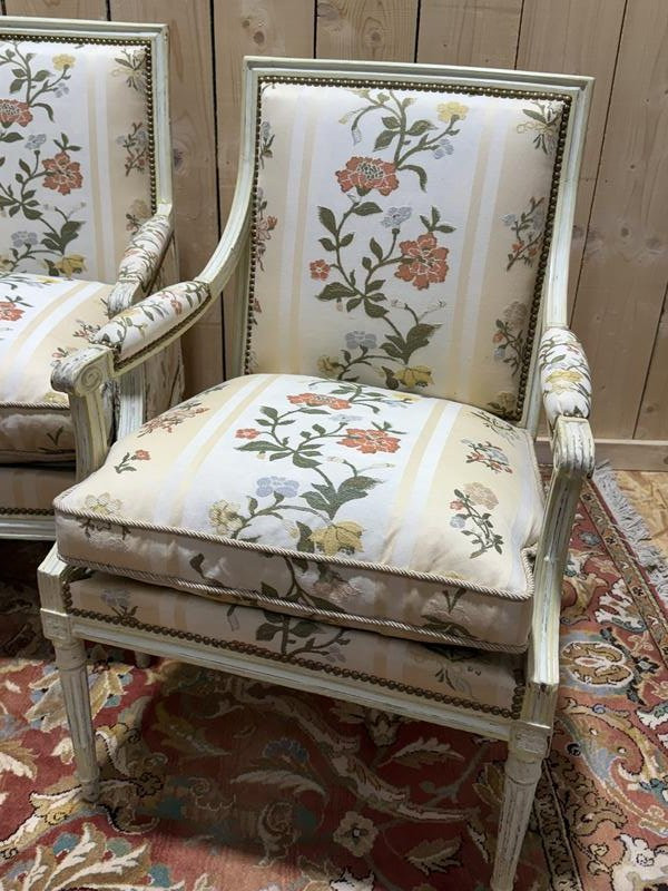 Salon de style Louis XVI Canapé et Paire de fauteuils -photo-4