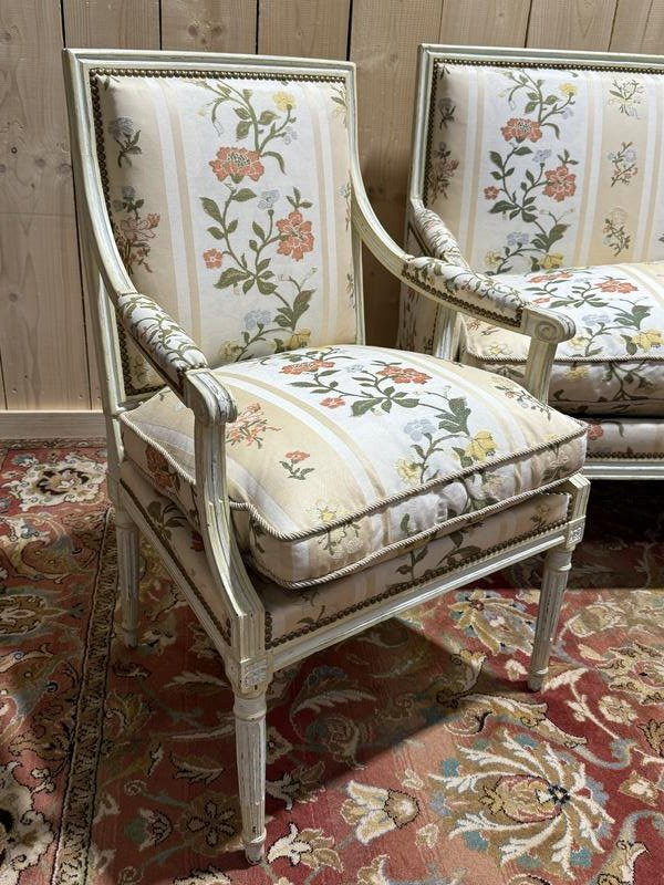 Salon de style Louis XVI Canapé et Paire de fauteuils -photo-1