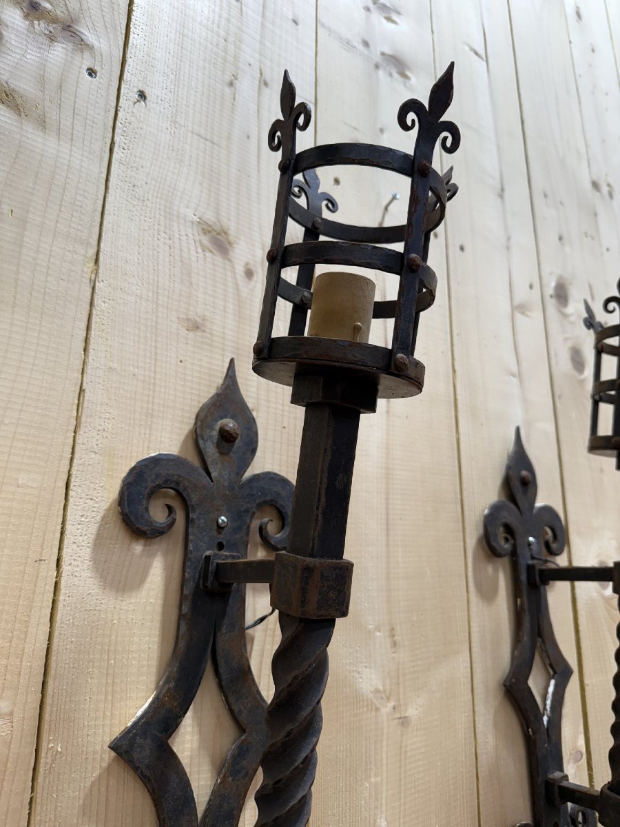 Paire d'appliques en fer forgé de style Médiévale-photo-1