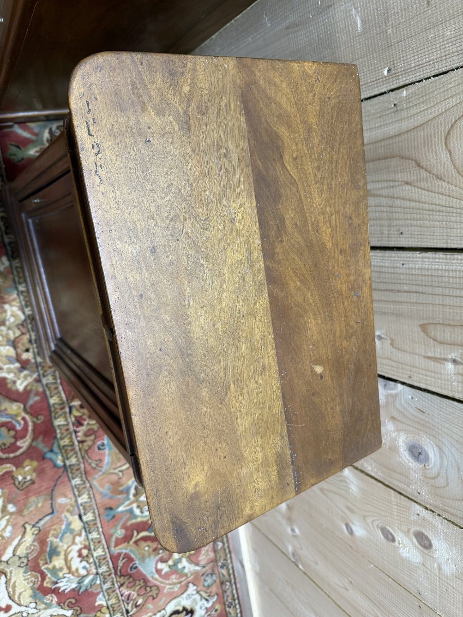 Paire de tables de chevets de style Louis Philippe en noyer-photo-2