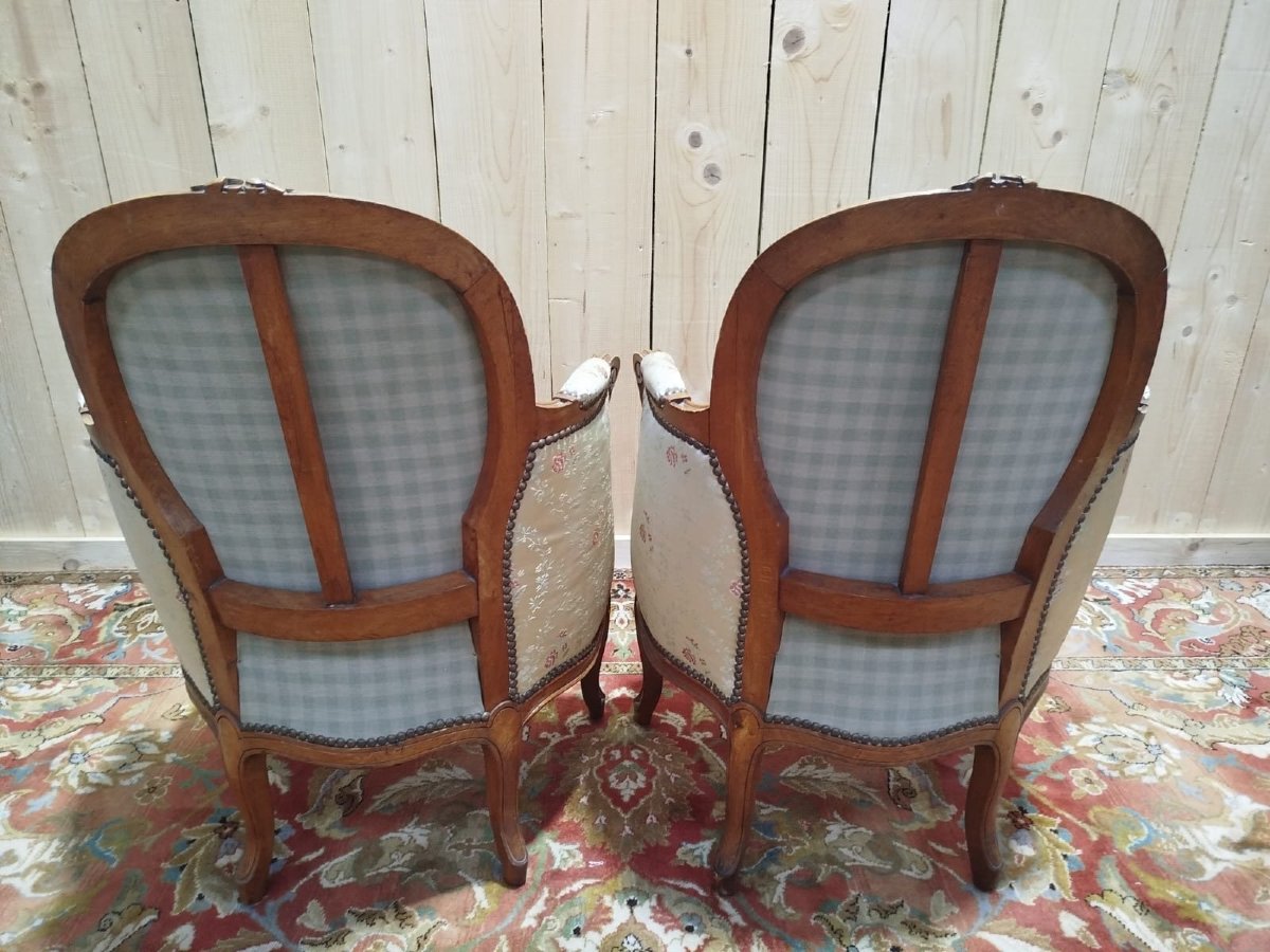 Paire de fauteuils - bergères de style Louis XV en soierie-photo-3