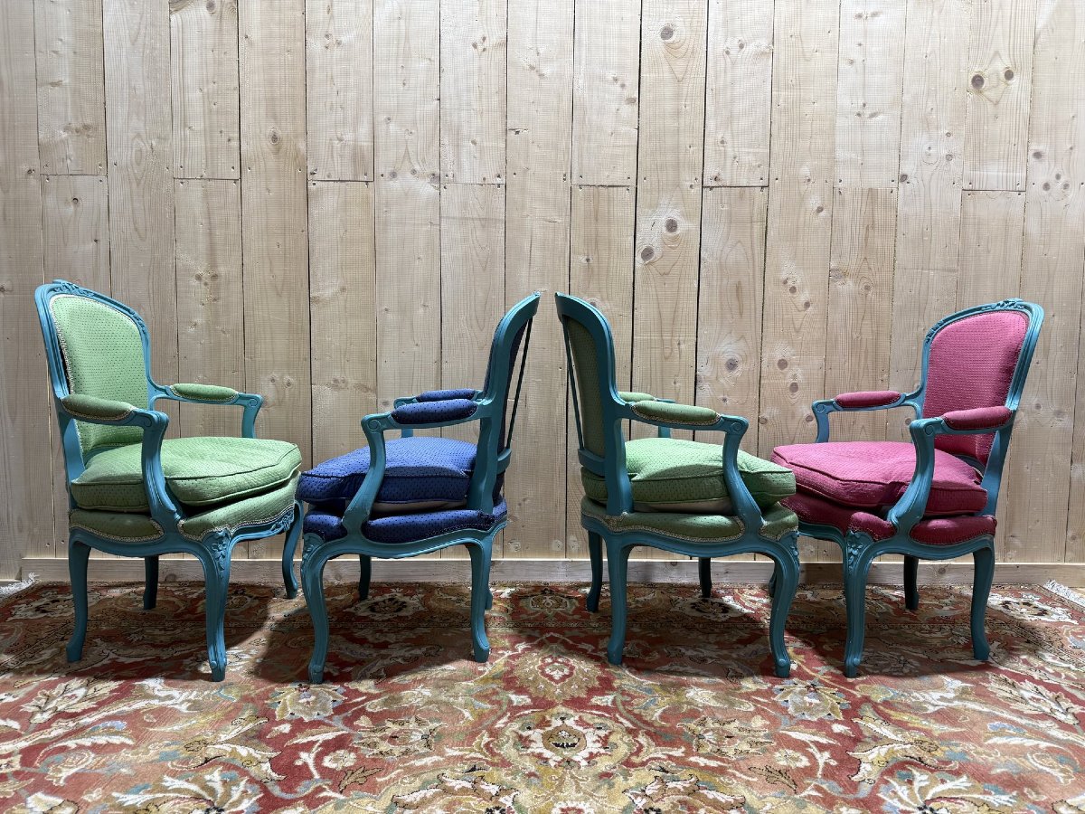 Suite de 4 fauteuils cabriolets de style Louis XV-photo-1