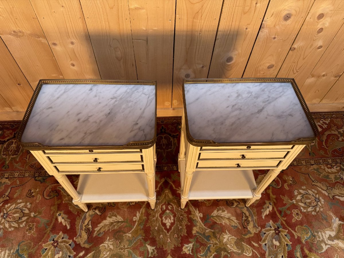 Pair Of Louis XVI Style Bedside Tables Painted White-photo-2