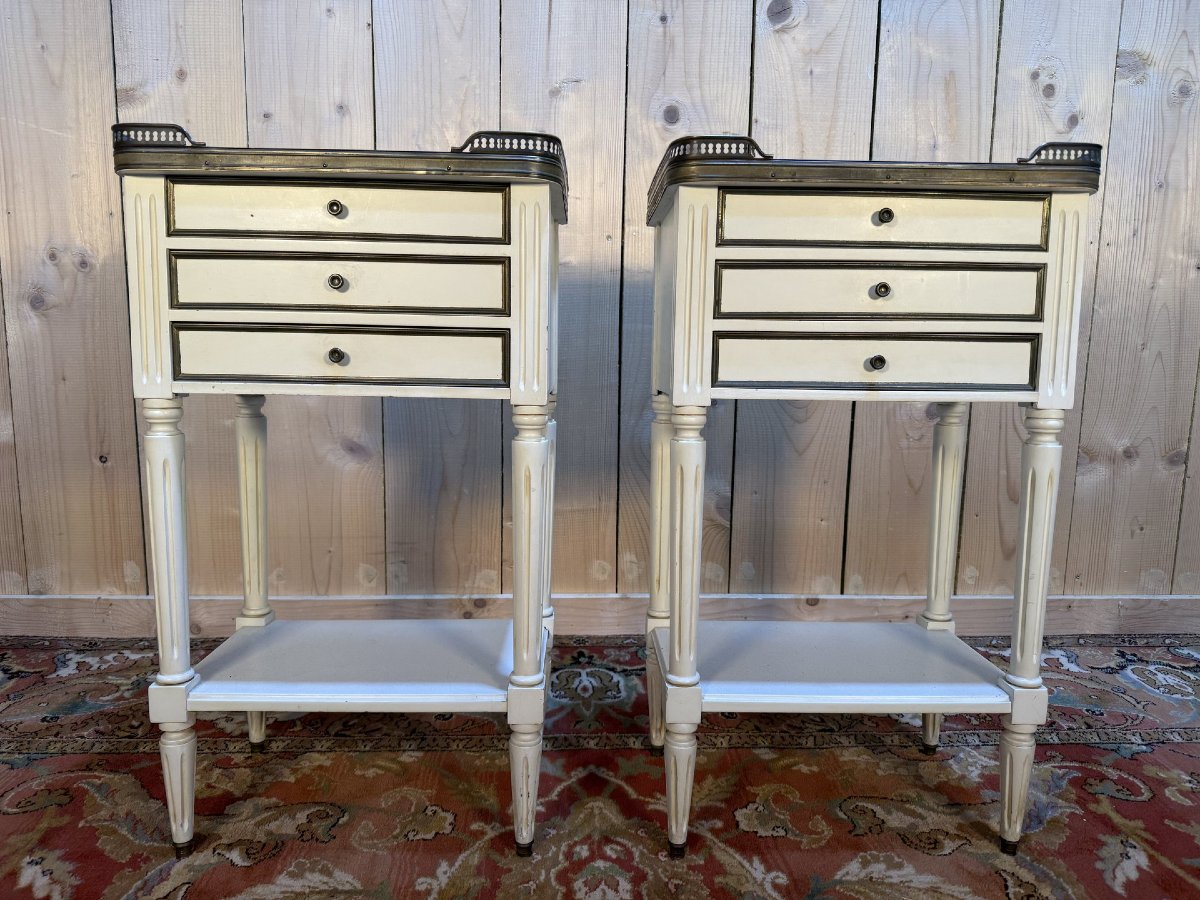 Pair Of Louis XVI Style Bedside Tables Painted White-photo-4