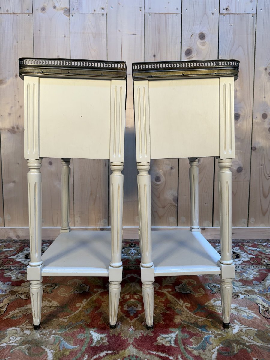 Pair Of Louis XVI Style Bedside Tables Painted White-photo-1