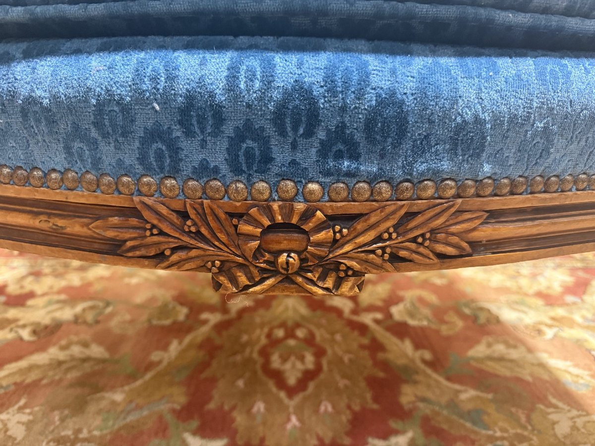 Louis XVI Style Wingback Chair In Blue Velvet-photo-5