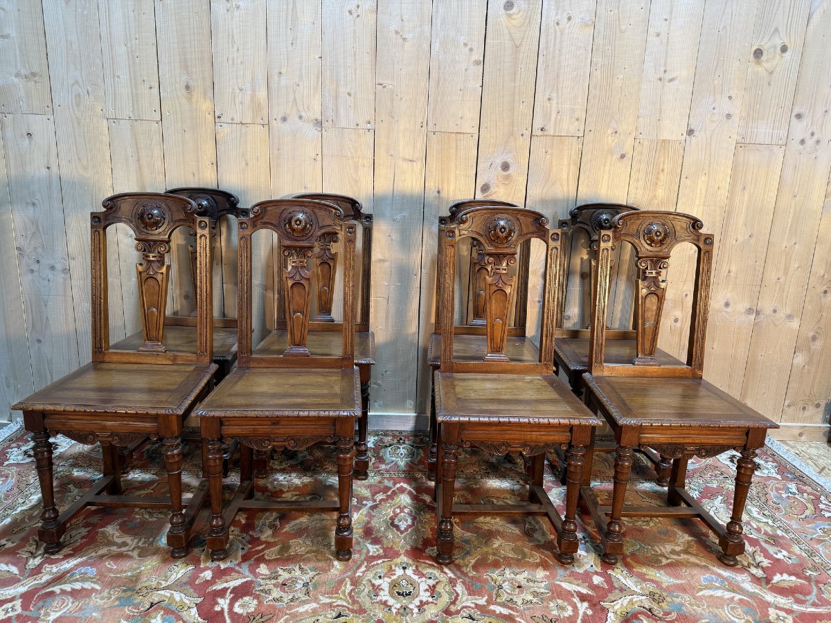 Set Of 8 Neo-renaissance Walnut Chairs