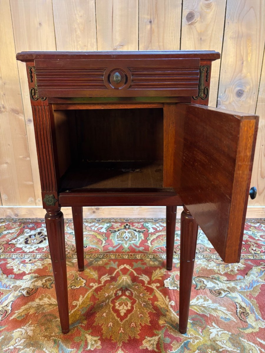 Elegant Antique Louis XVI Style Bedside Table, In Mahogany And Mahogany Veneer,-photo-2