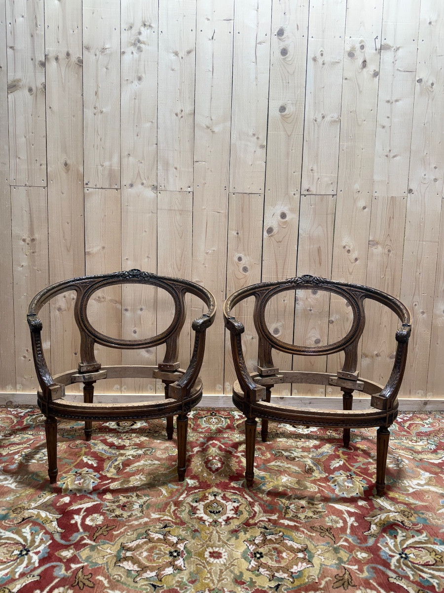 Paire de fauteuils "Marquise" de style Louis XVI