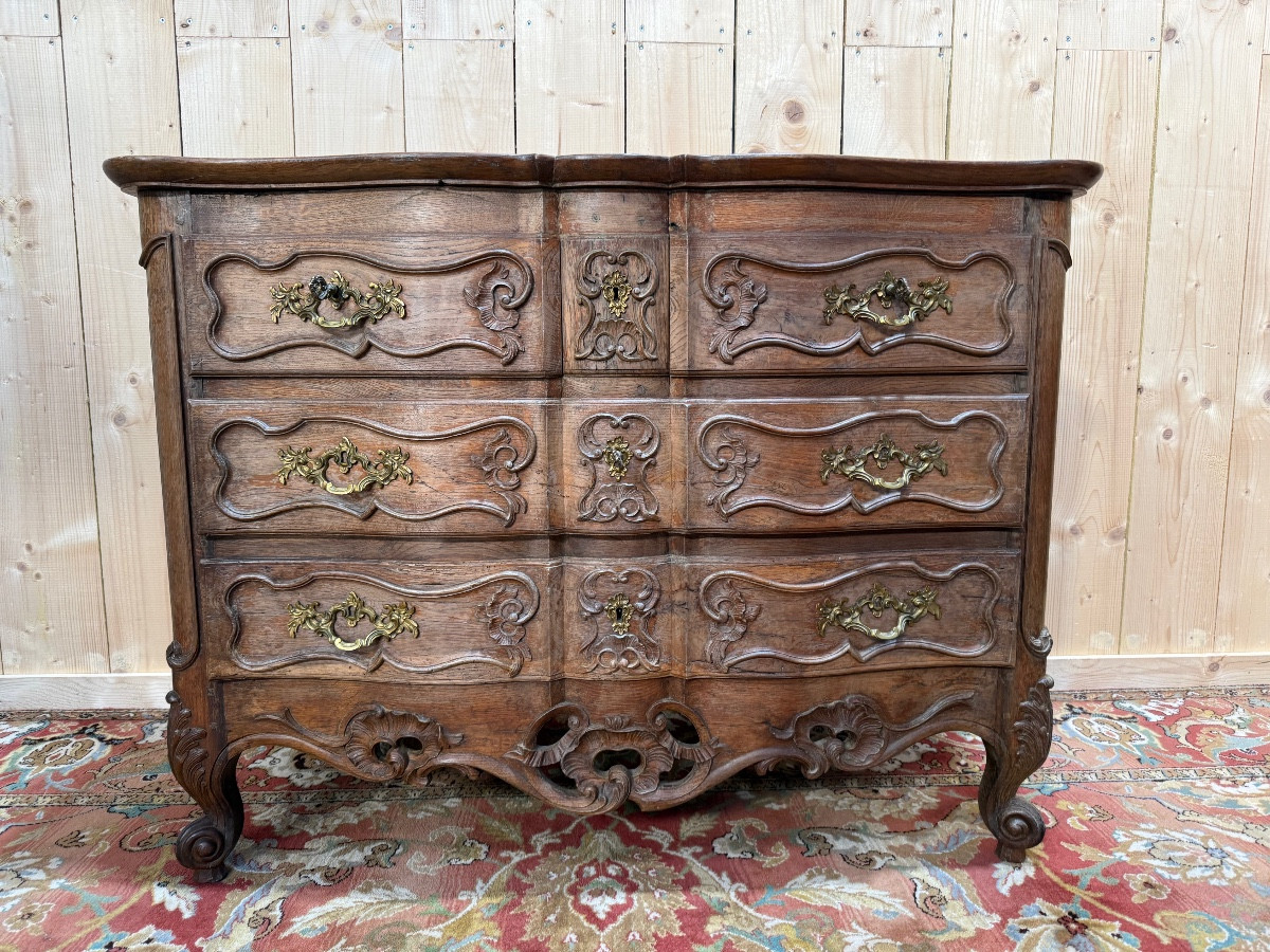 Commode Louis XV Nîmoise  en chêne massif 