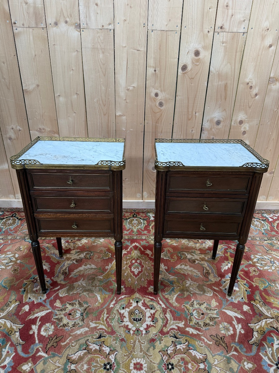 Paire de tables de chevets de style Louis XVI en acajou -photo-2