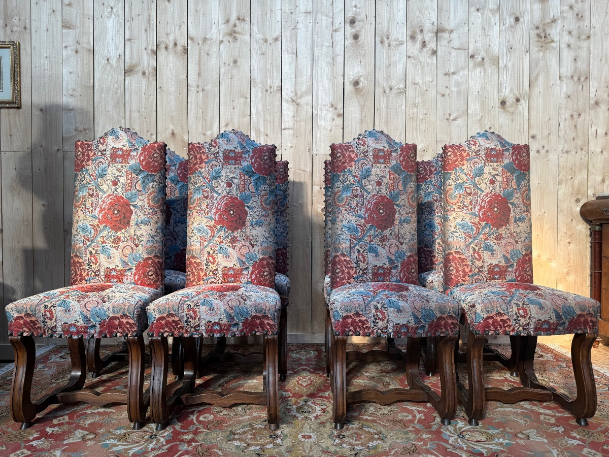 Suite Of 8 Renaissance Chairs - Haute époque