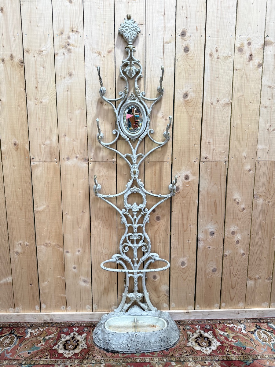 Vestiaire - Art Nouveau Period Cast-iron Coat Rack