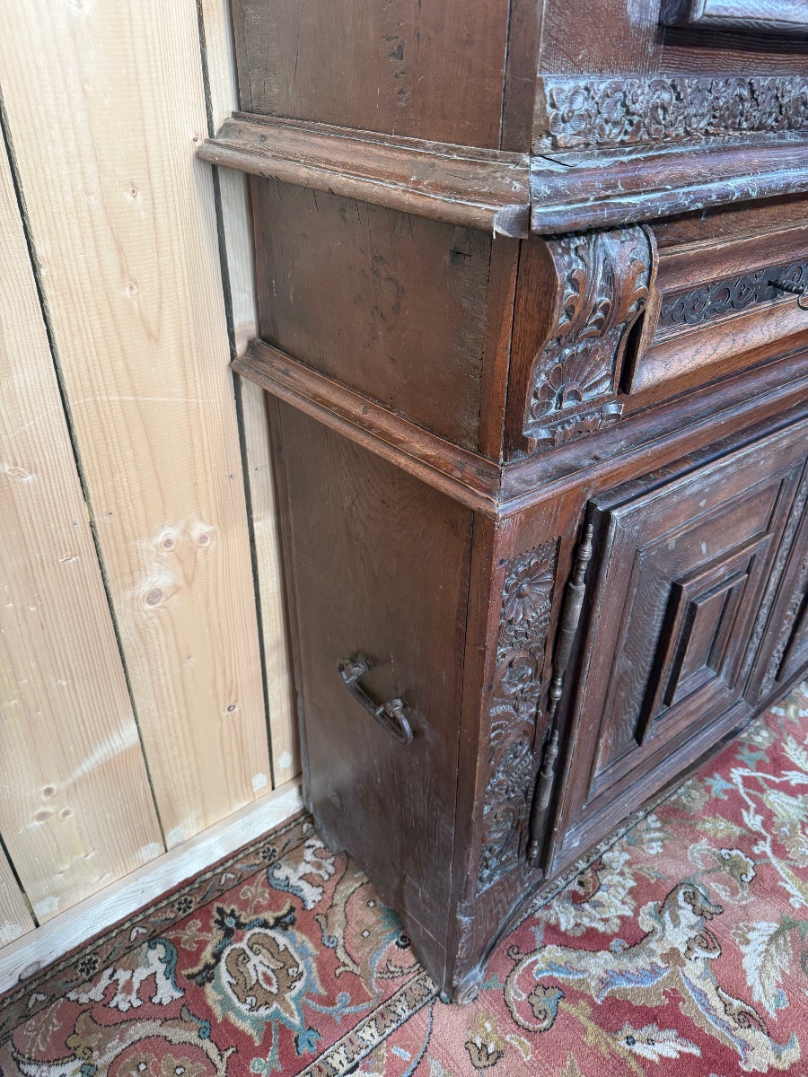 Buffet deux corps d'époque Renaissance en chêne sculpté-photo-4