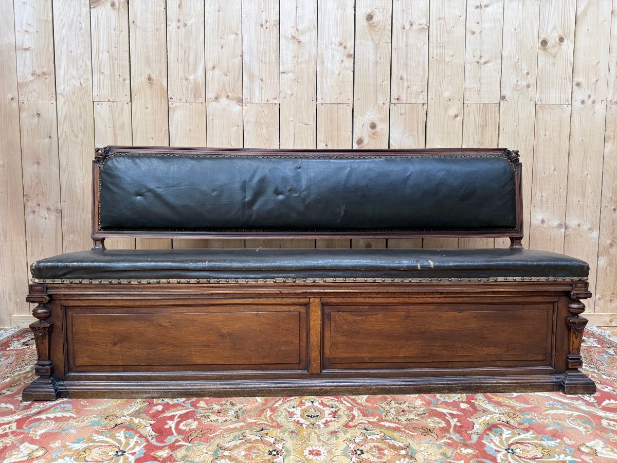 Banc - Coffre de style Haute époque / Renaissance en noyer 