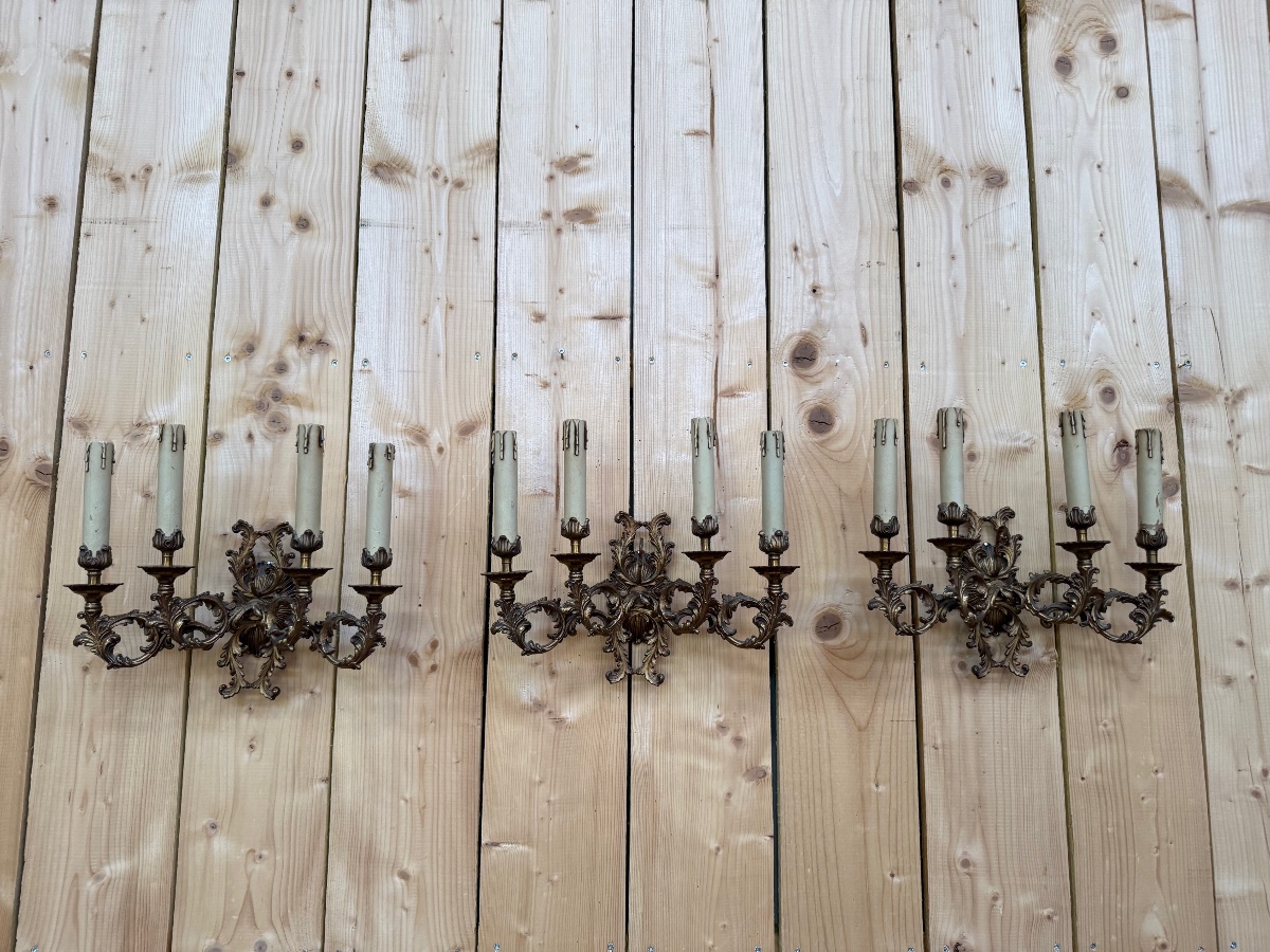 Set Of 3 Large Louis XV-style Rocaille Wall Sconces In Bronze 
