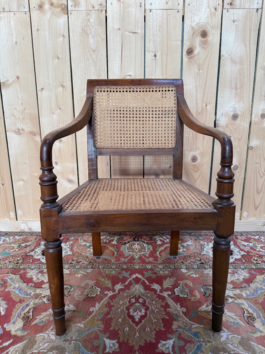 Suite de 6 fauteuils de style colonial anglais en cannage -photo-1